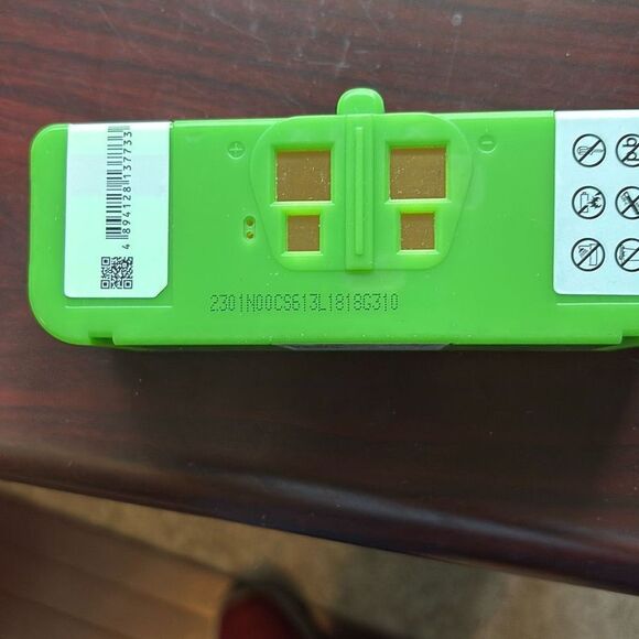 Roomba iRobot 980 battery, used 1 month - Picture 1 of 5